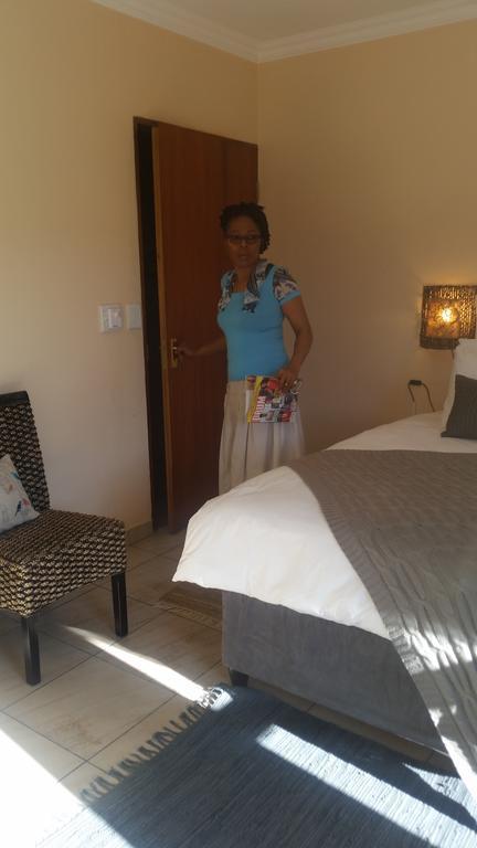 African Phoenix Guest Lodge Johannesburg Eksteriør billede