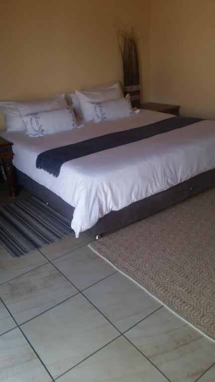 African Phoenix Guest Lodge Johannesburg Eksteriør billede