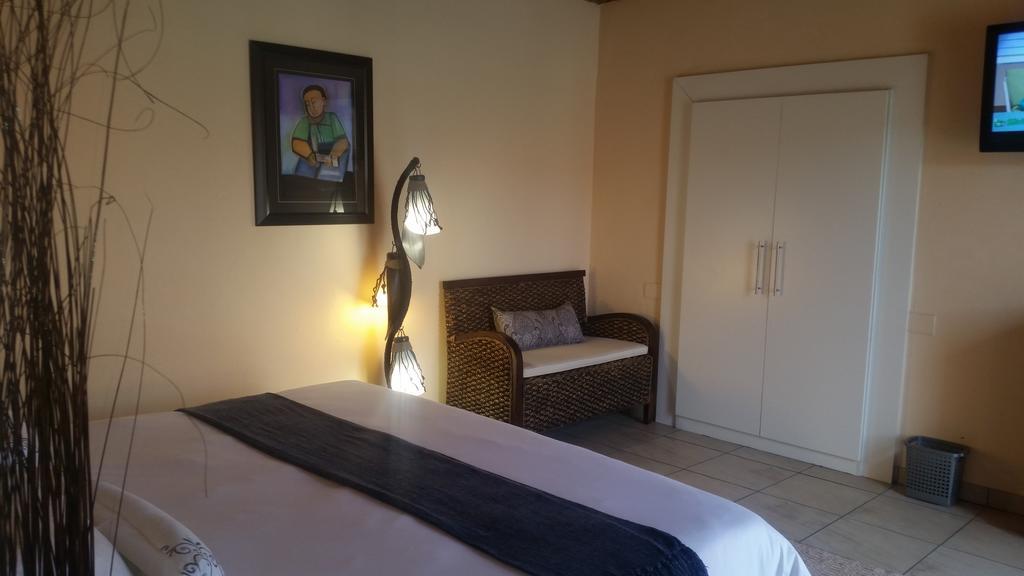 African Phoenix Guest Lodge Johannesburg Eksteriør billede