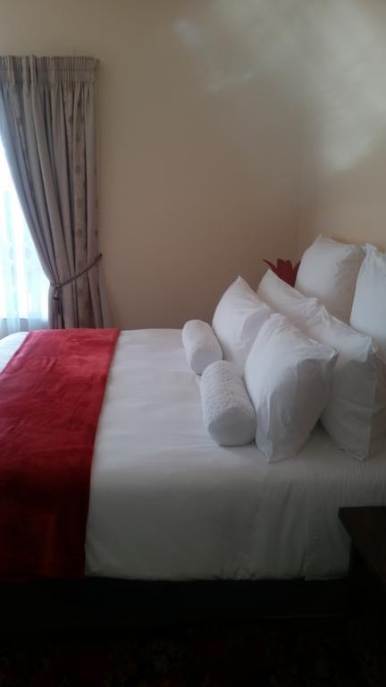 African Phoenix Guest Lodge Johannesburg Eksteriør billede
