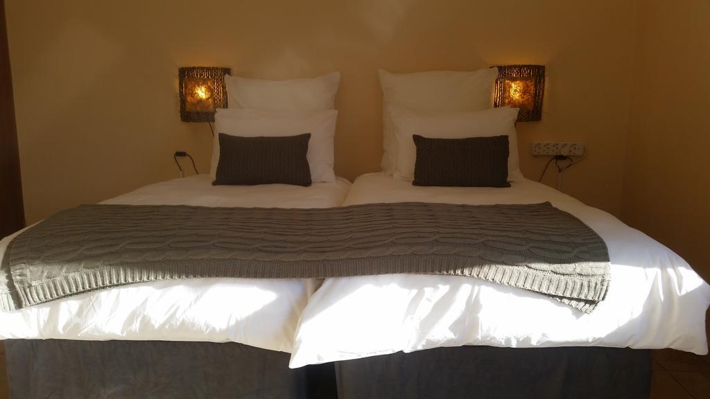 African Phoenix Guest Lodge Johannesburg Eksteriør billede