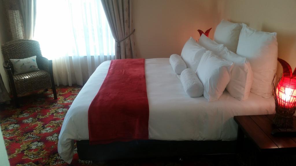 African Phoenix Guest Lodge Johannesburg Eksteriør billede