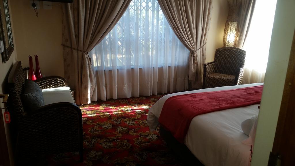 African Phoenix Guest Lodge Johannesburg Eksteriør billede